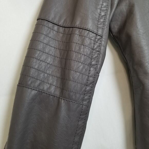Jou Jou J2 Women's Gray Faux Leather Jacket Lined Zip Up 4 Zip Pockets Size M - Picture 3 of 11